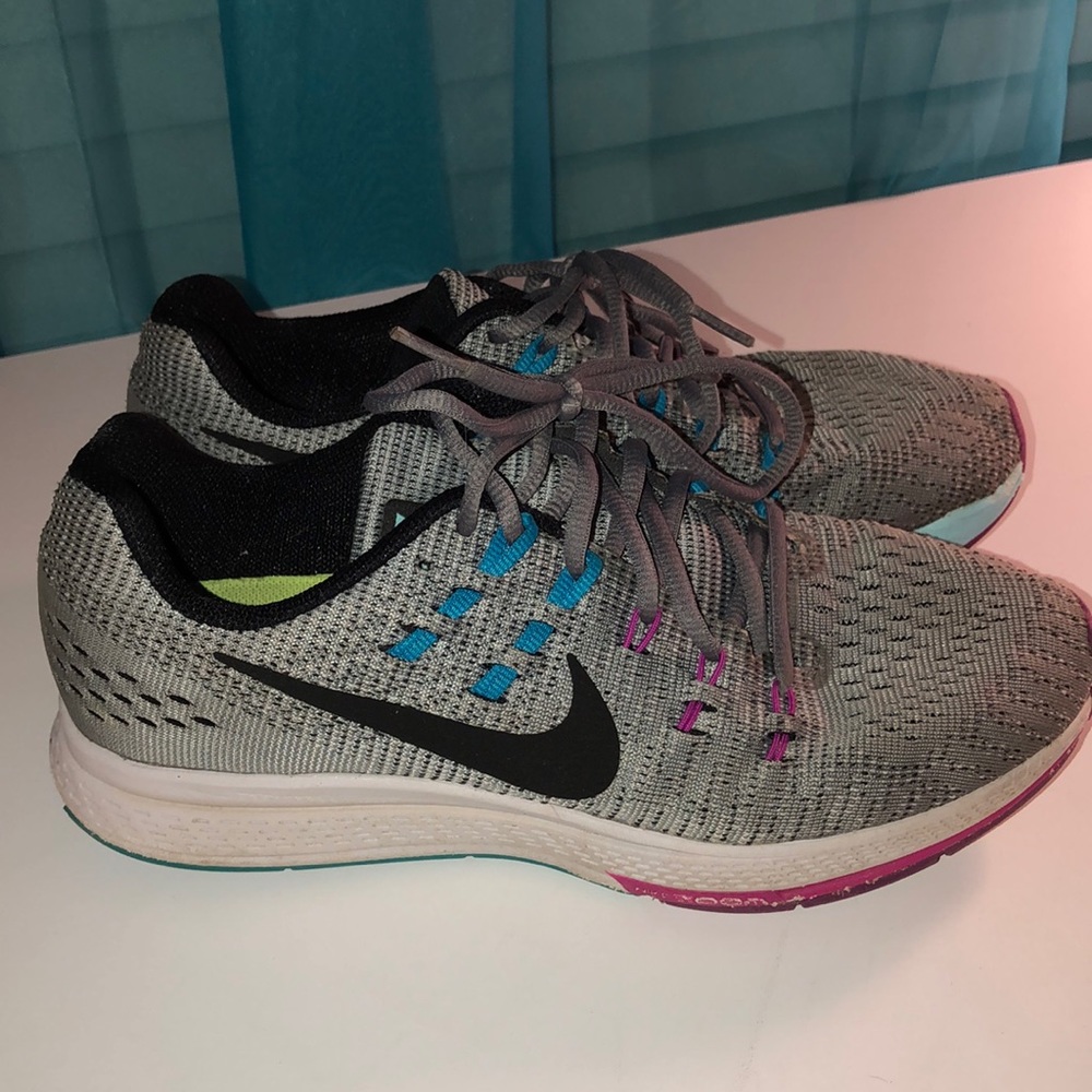 Nike zoom structure 19 shoes